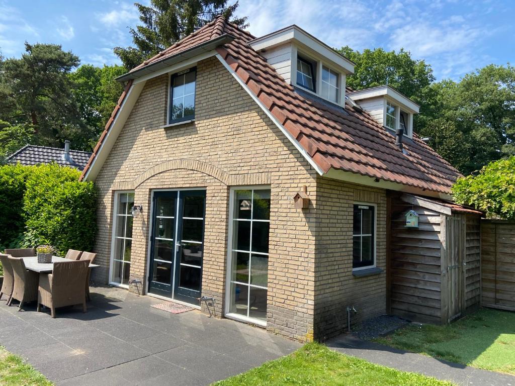 Bosboerderij de Veluwe, luxe huisje in het bos photo 1