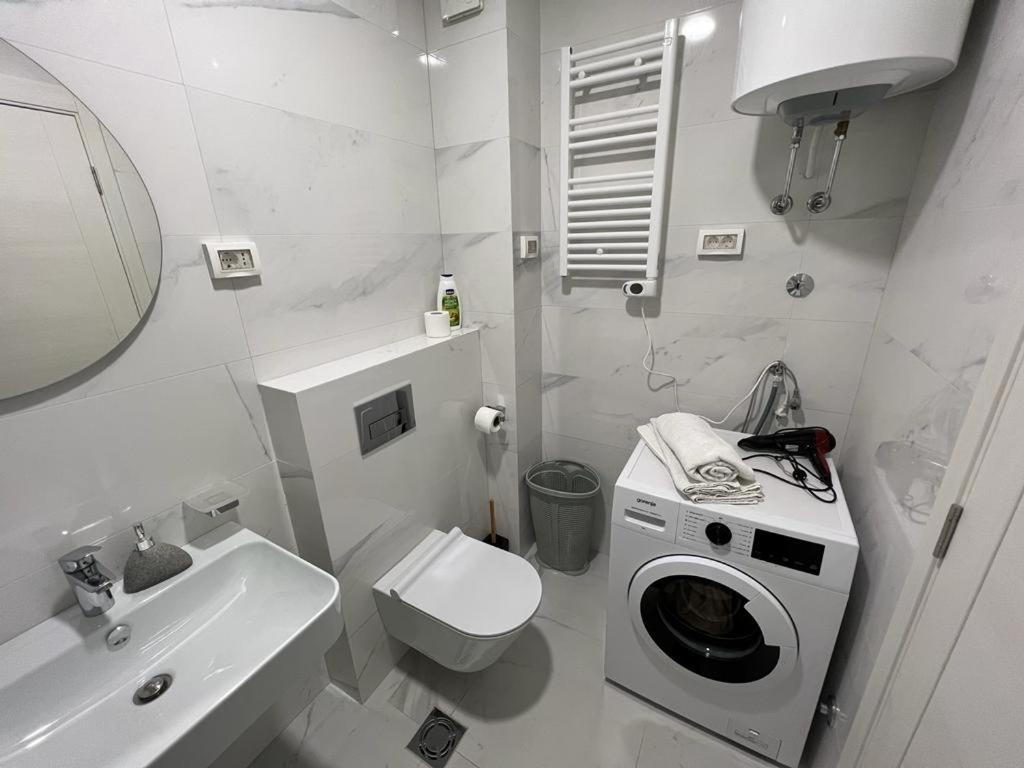 Central City Lux Apartments photo 4