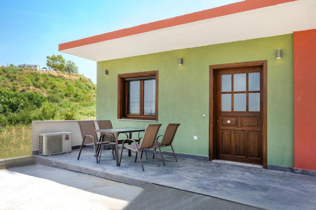DANAI HOUSE 3 photo 2