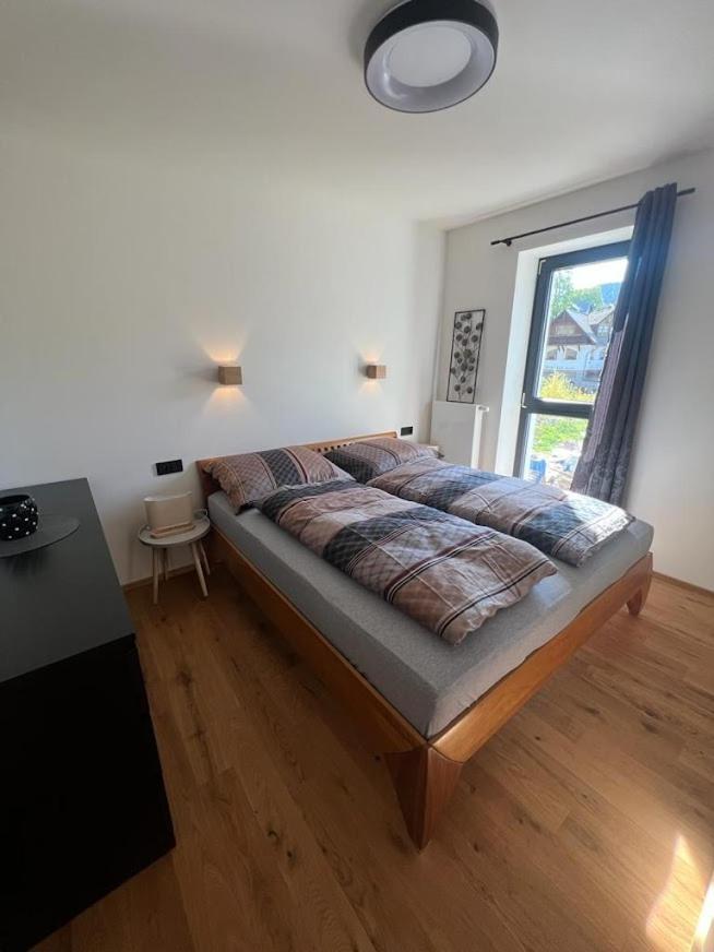 Luxusní Apartmán GRAND v centru Harrachova se soukromou Mega terasou, s privátním parkováním zdarma, s možností dobíjení wallbox EV a výhledem na Harrachovský kostelíček photo 2