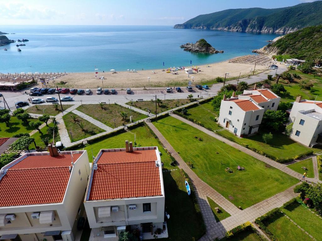 Seathon SeaFront Beach Villa in Kalamitsi photo 3