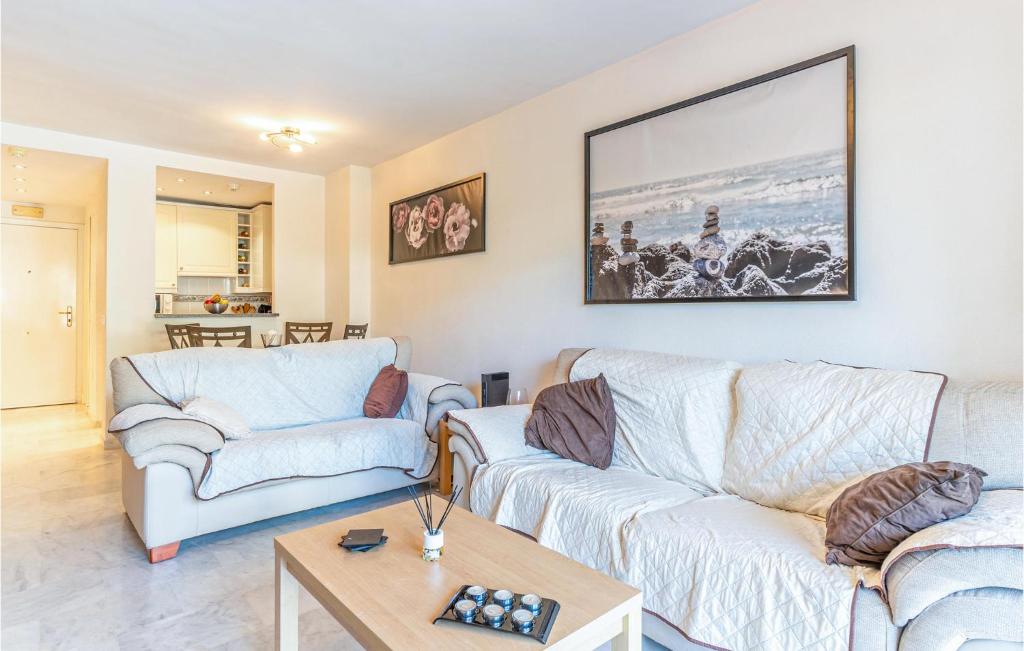 Nice Apartment In Benalmdena With Outdoor Swimming Pool, Wifi And 2 Bedrooms photo 2