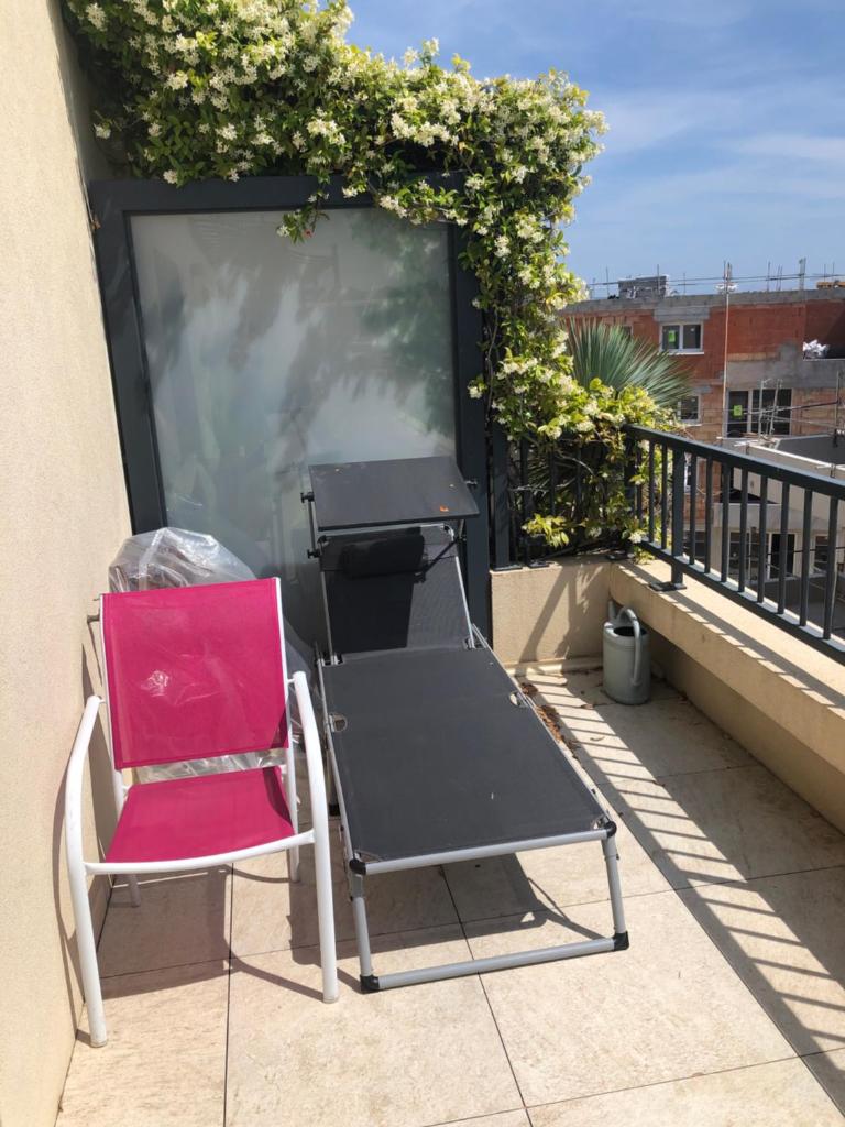 Appartement a proximité du centre et de la Plage a Meze