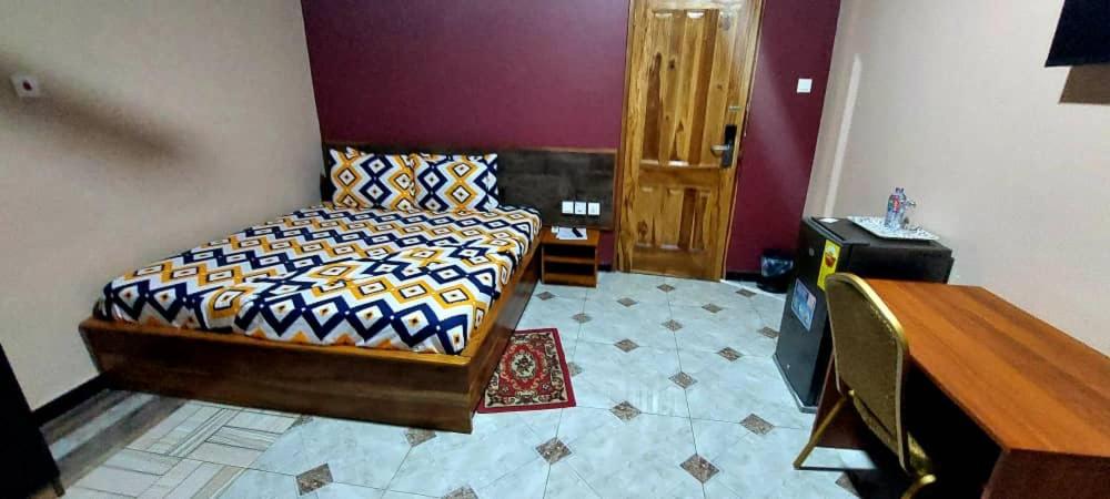 Kikis Court Resort photo 4