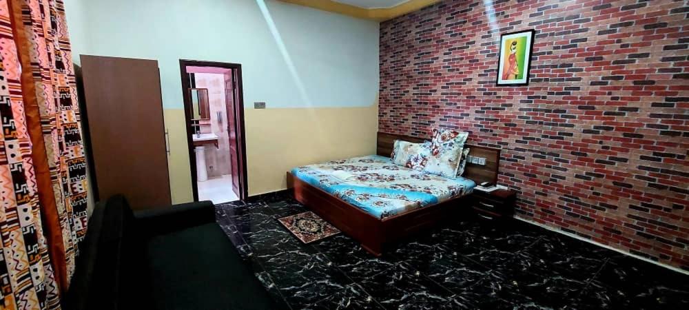 Kikis Court Resort photo 3