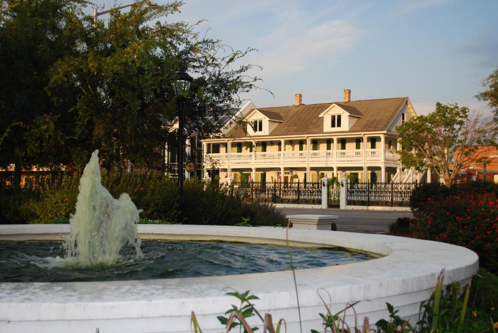 The Hotel Magnolia image