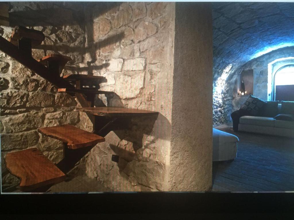 La pietra photo 2