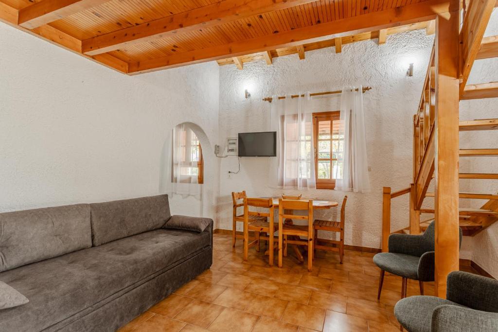 Sophia's maisonette 2 photo 4