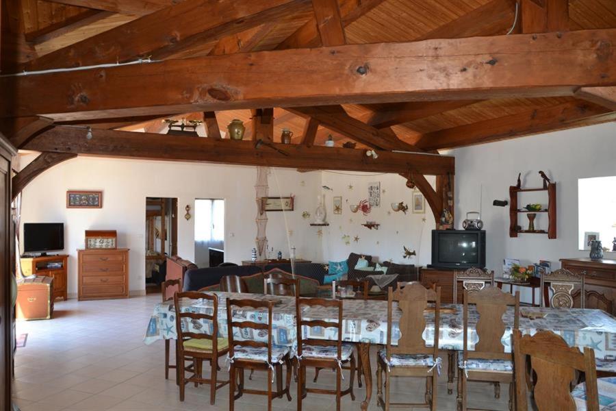 NOIRMOUTIER : LOCATION DE VACANCES POUR 8 PERSONNES À BARBÂTRE photo 4