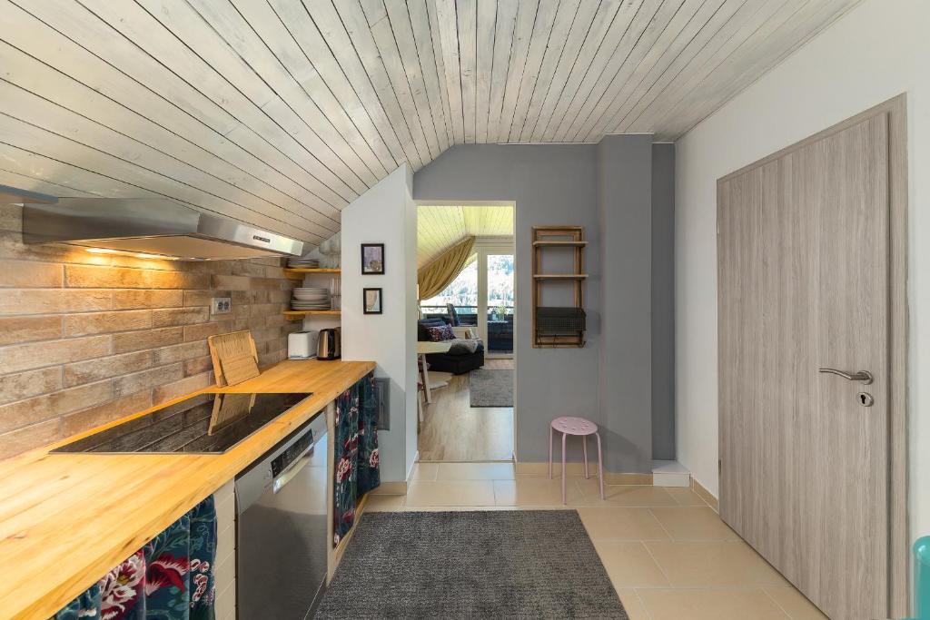 Rož'ca apartments with mountain view photo 3
