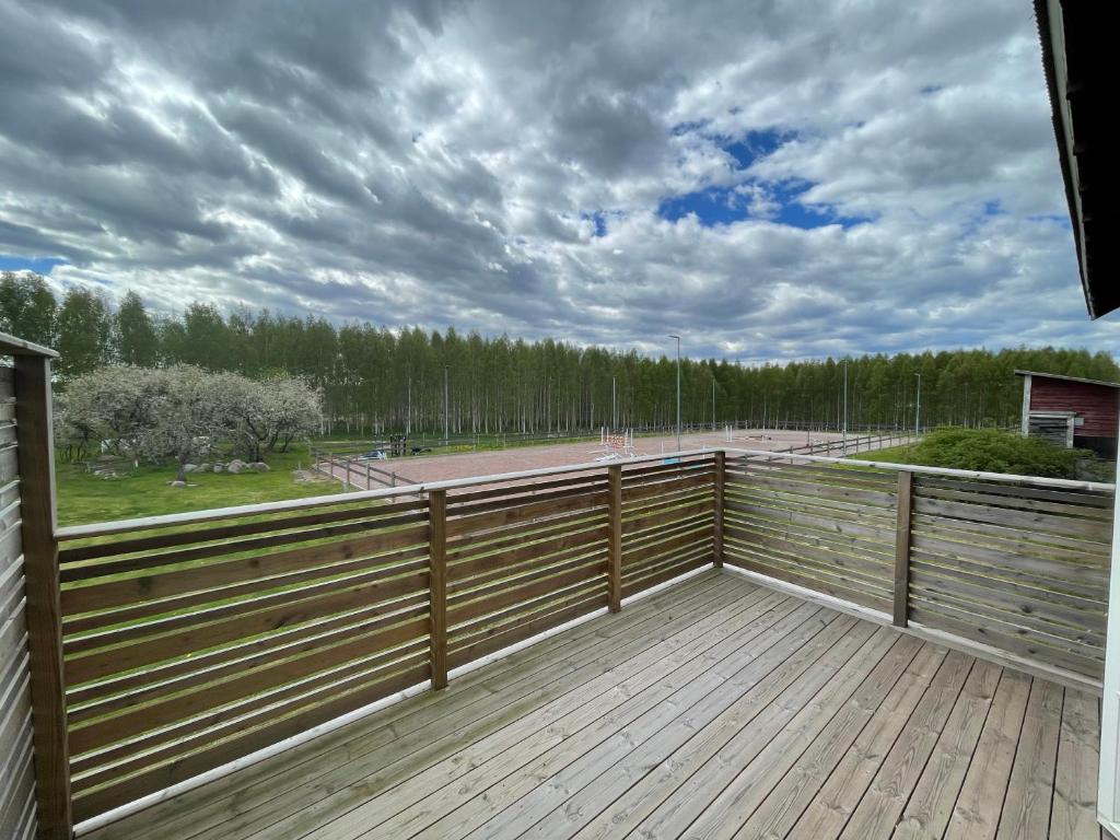 Hälla 1 nära jönåkers golfbana photo 3