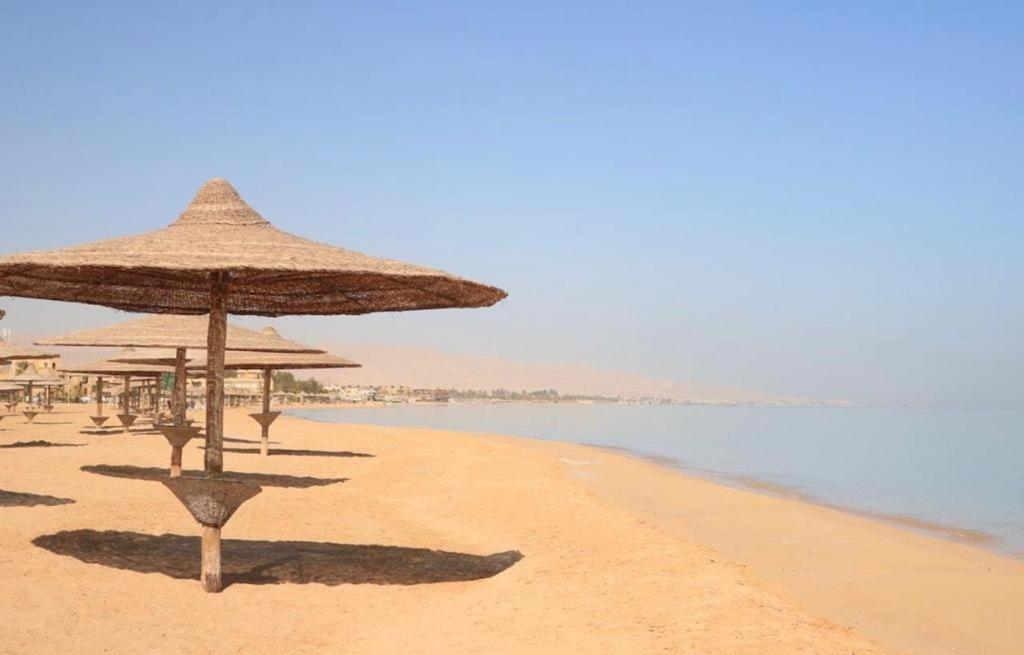 A sea view spacious cheering 5 bedroom villa Ain Sokhna "Ain Bay" فيلا كاملة للإيجار قرية العين باي photo 2