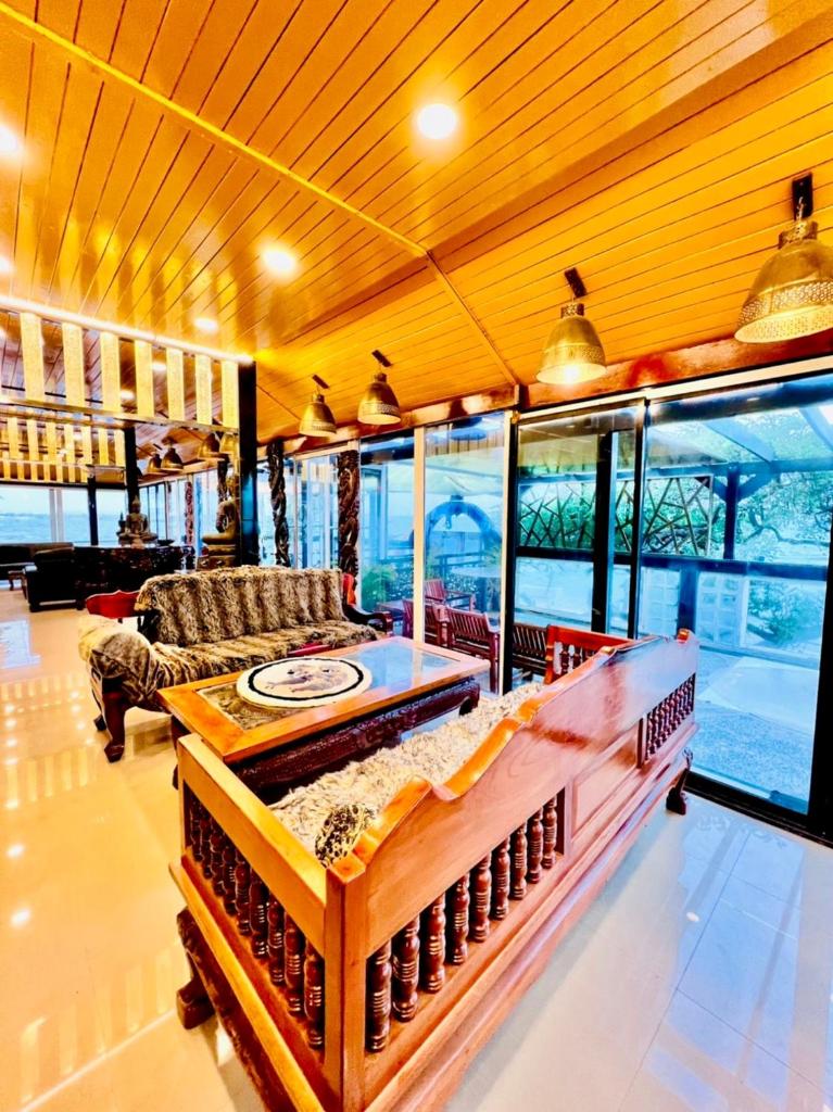 Crystal Sea Villa