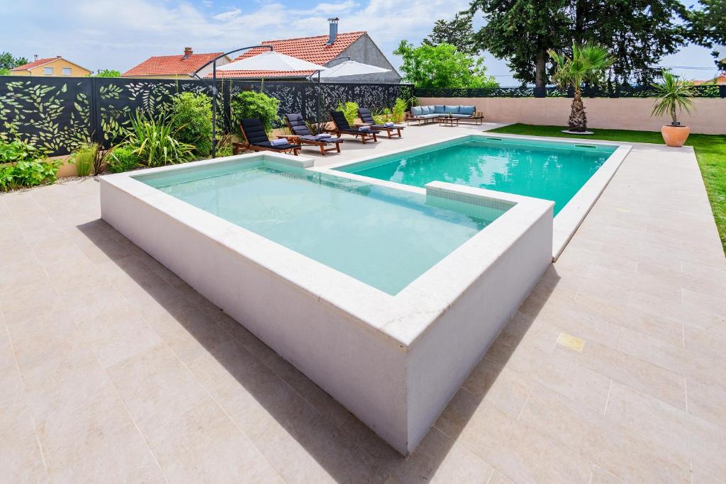 Green Residence Villa photo 2