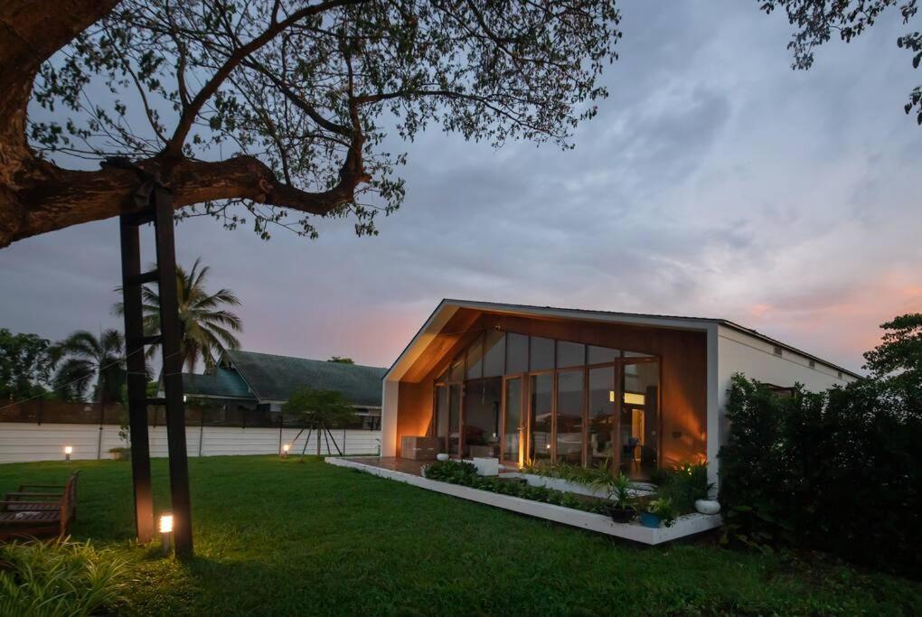 Nutnicha river house photo 3