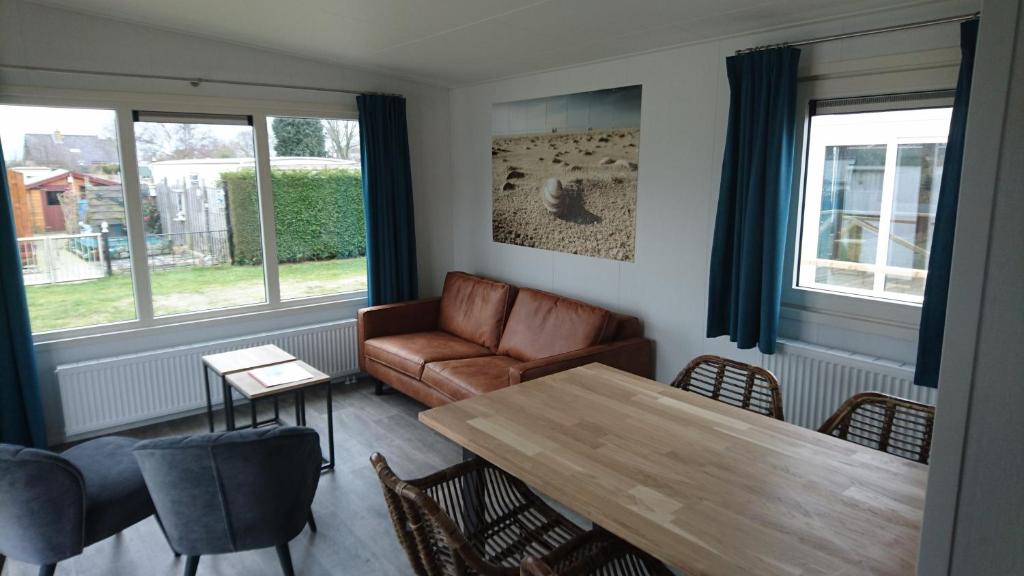 Camping de Duinhoeve Chalet Schelp not for companies photo 1