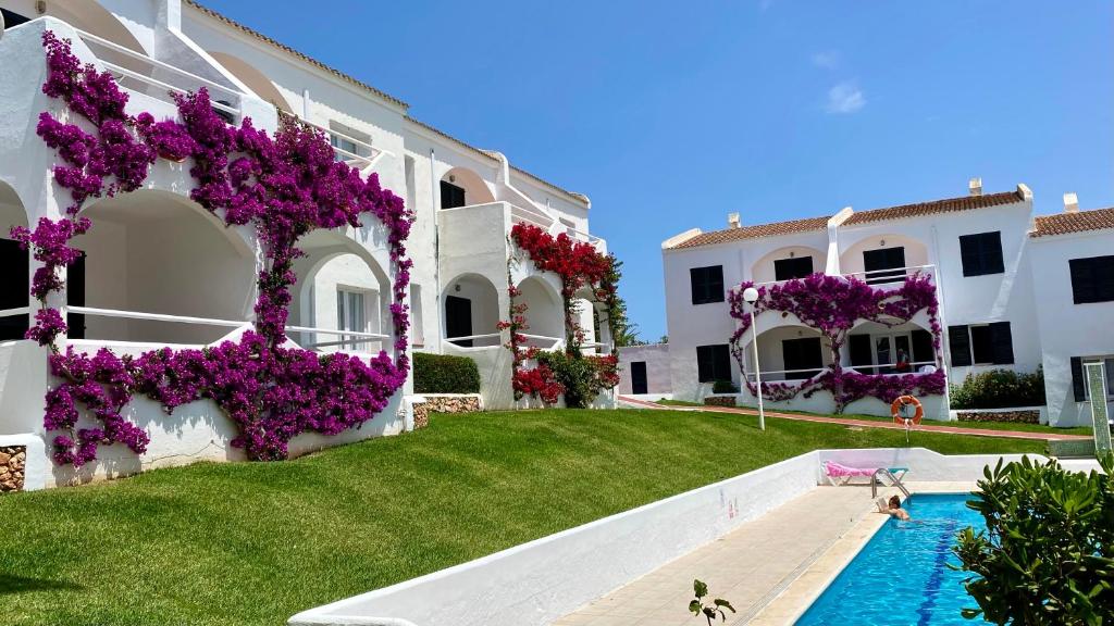 Playa Parc Apartments photo 1
