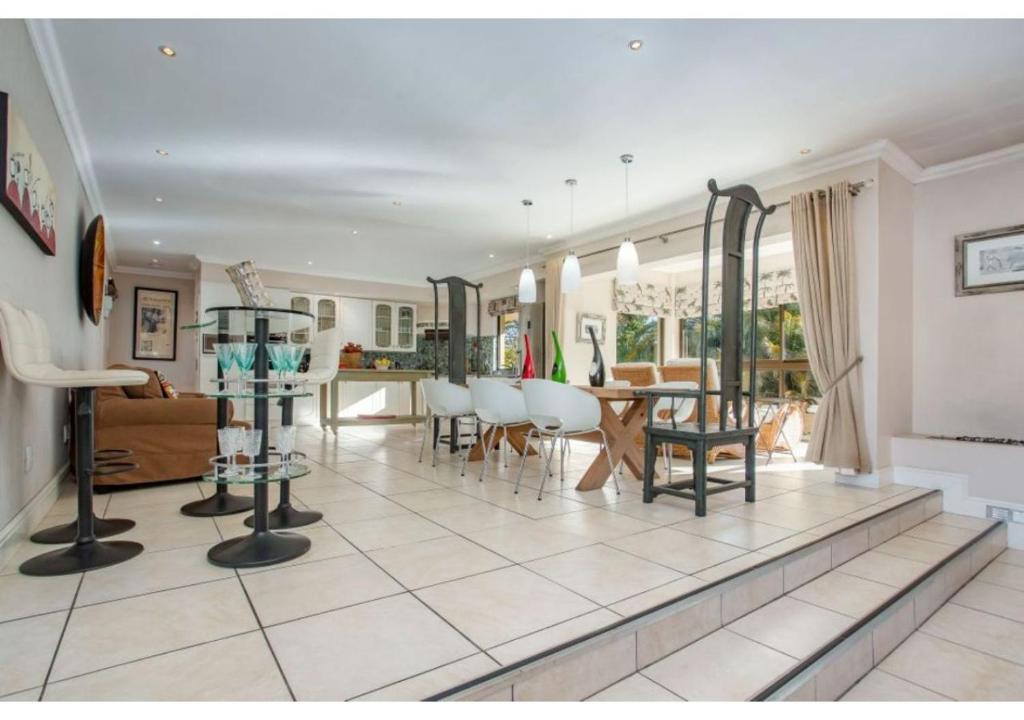 Florin’s Crest 3 Bedroom Villa, Franschhoek photo 2