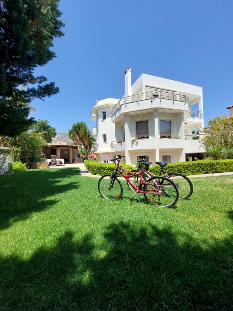 In White Villa photo 1
