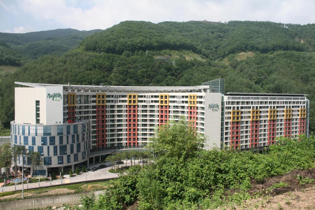 Jeongseon Mayhills Resort photo 1