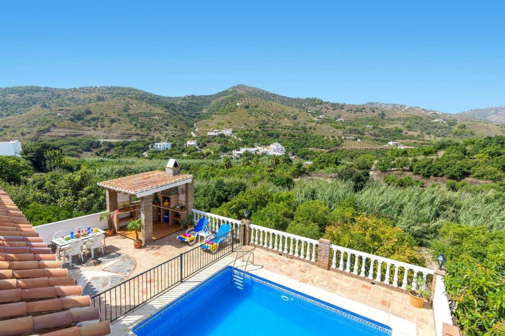 Villa Hacilla by Villa Plus photo 3
