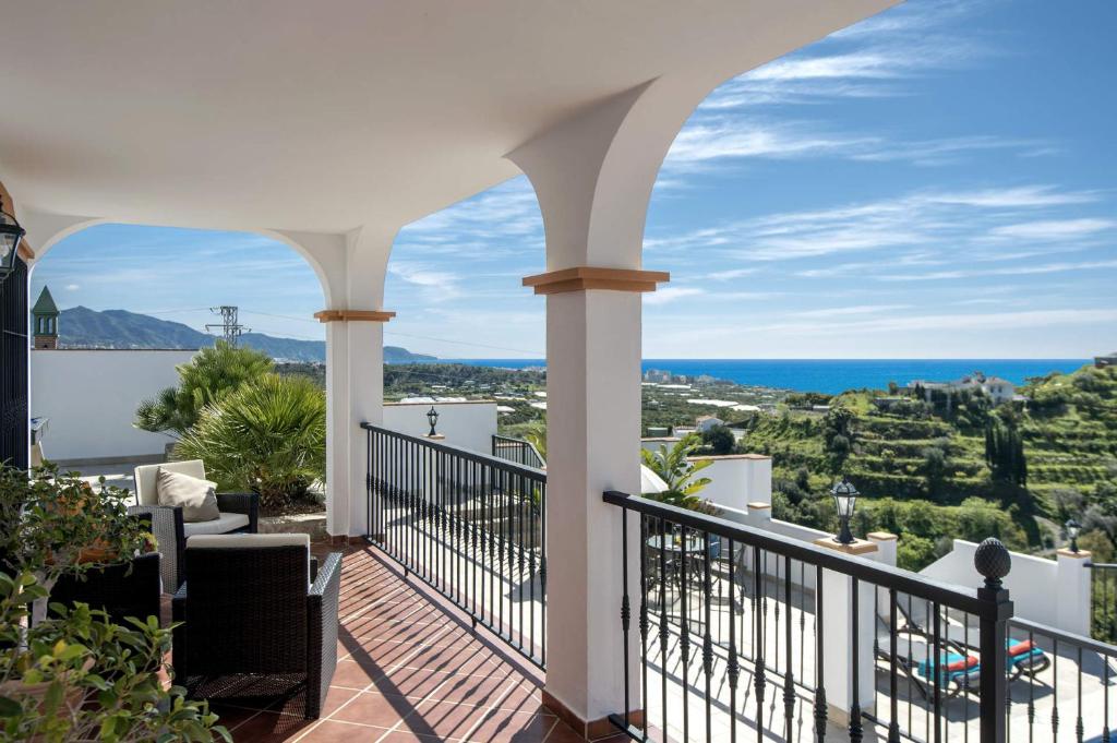 Villa Natalia Sol by Villa Plus photo 3