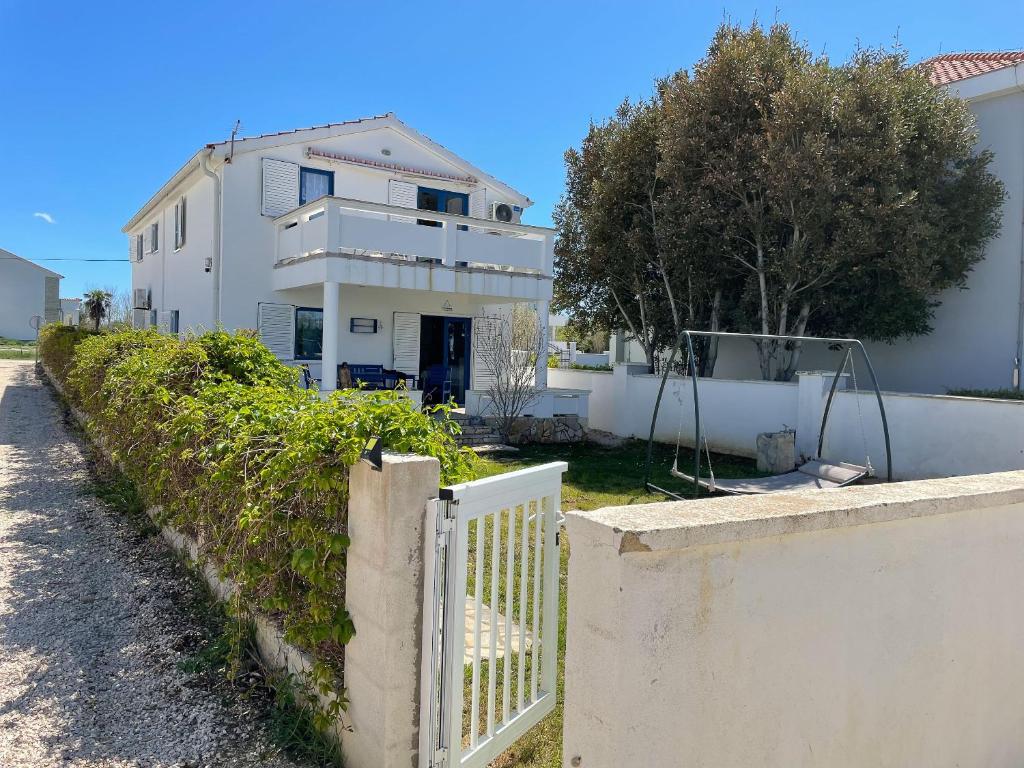 Apartments AS photo 2