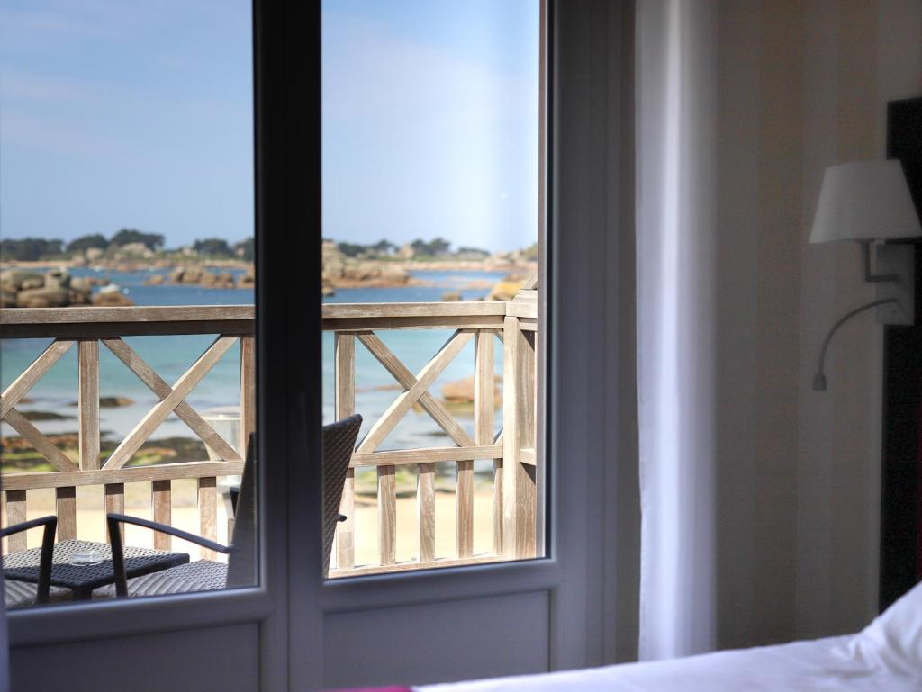 Logis Hôtel Saint Guirec Et De La Plage photo 1