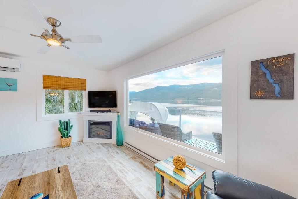 Brooks Lake House photo 3