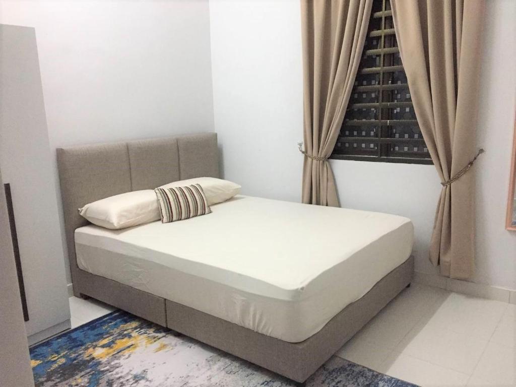 CASA ADELIA GUESTHOUSE BALOK PERDANA GEBENG photo 4