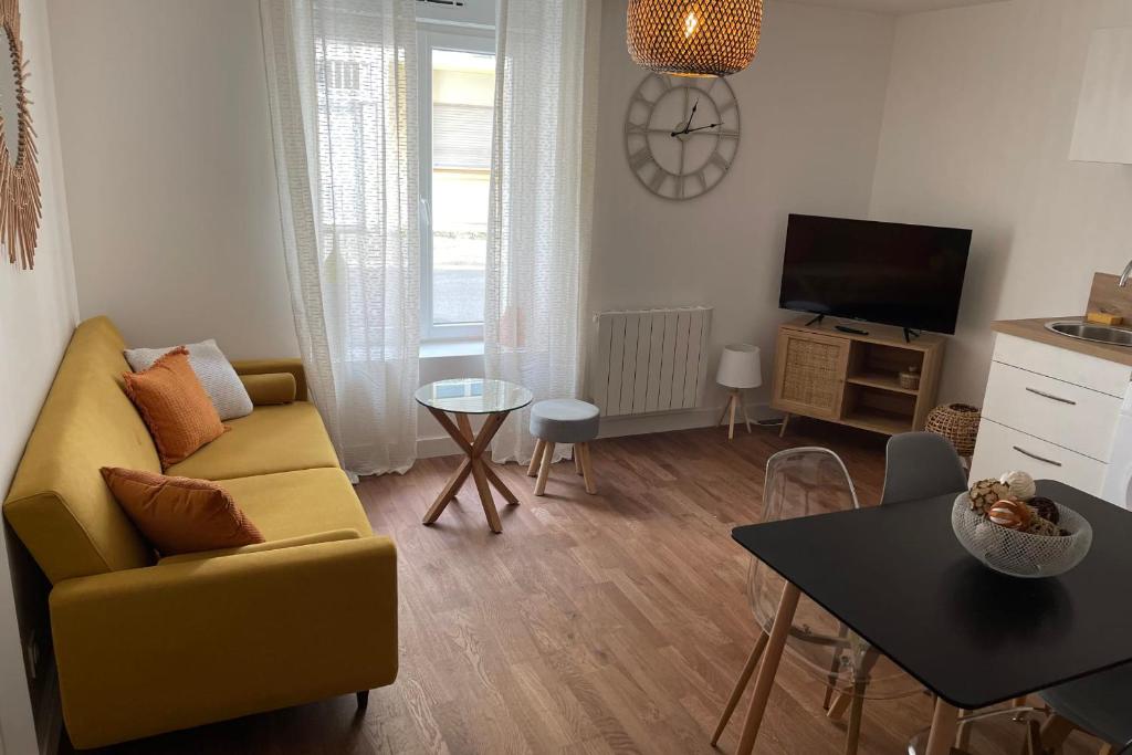 LE POULORIO LOFT Studio RDC ByLocly photo 2