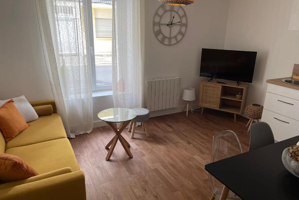 LE POULORIO LOFT Studio RDC ByLocly photo 4