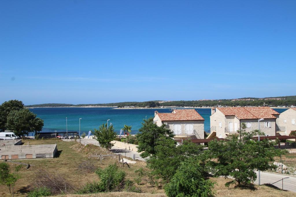 Four bedroom Beach House Amaya Medulin photo 2