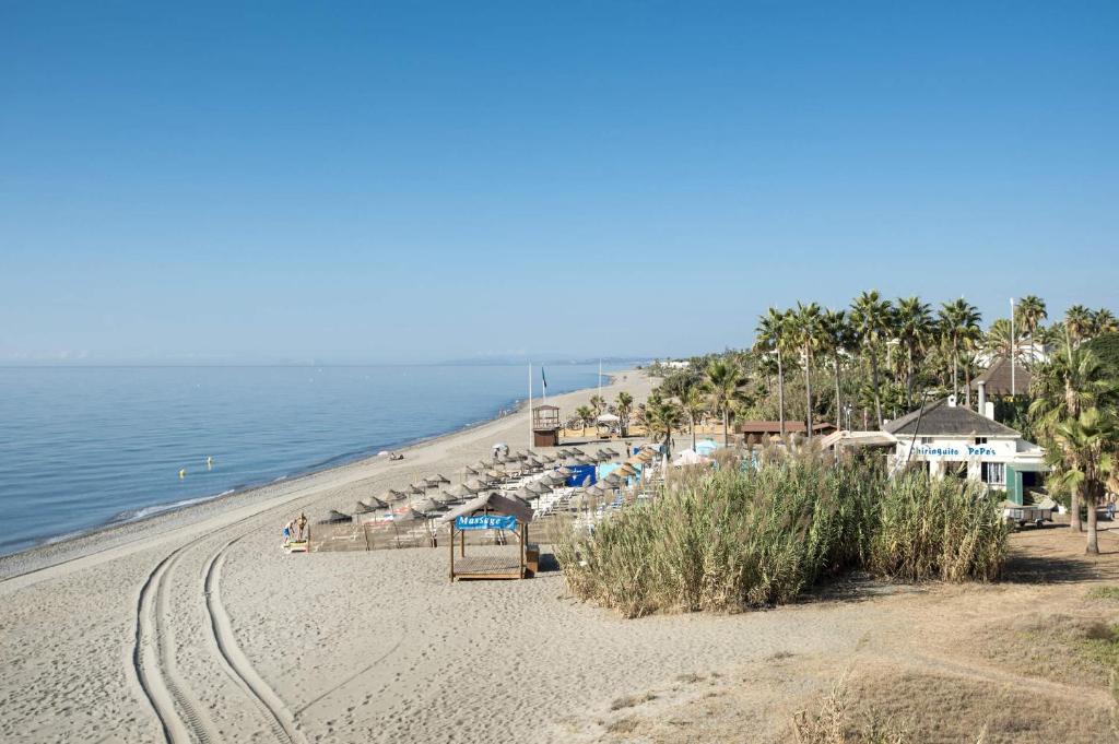 Villa Esmeralda Sol by Villa Plus photo 2