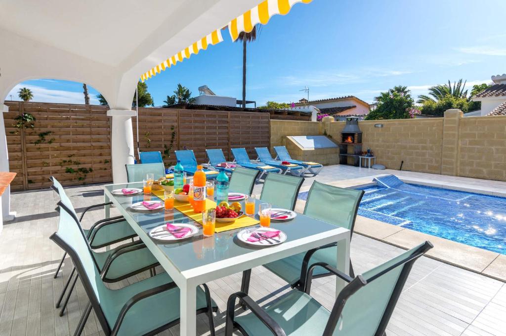 Villa Esmeralda Sol by Villa Plus photo 3