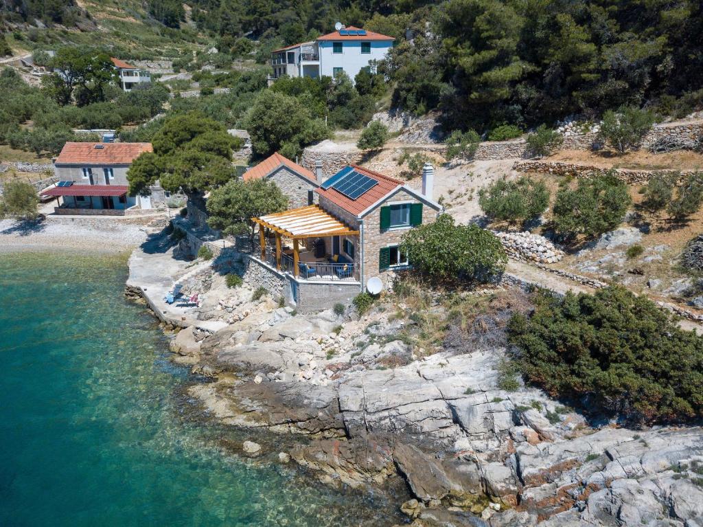Seaside Cottage Maslina photo 4
