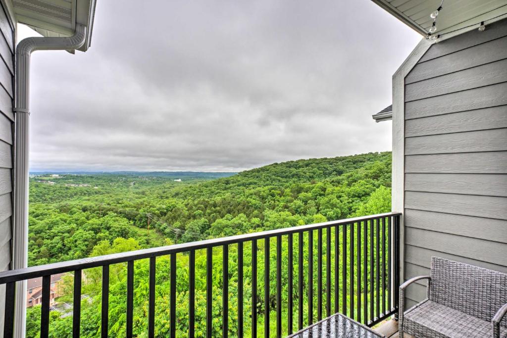 Chic Branson Retreat about 2 Mi to Entertainment! photo 2
