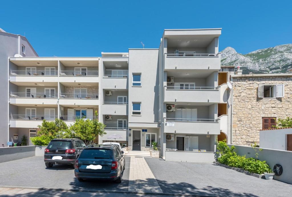 Apartments M&A photo 4