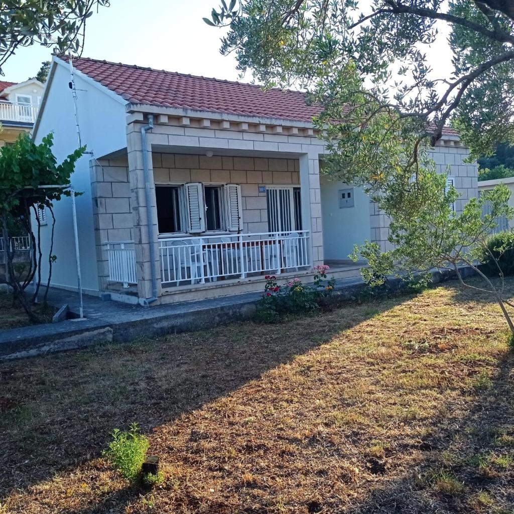 My Mediterranean Villa with Huge Garden and own Parking photo 4