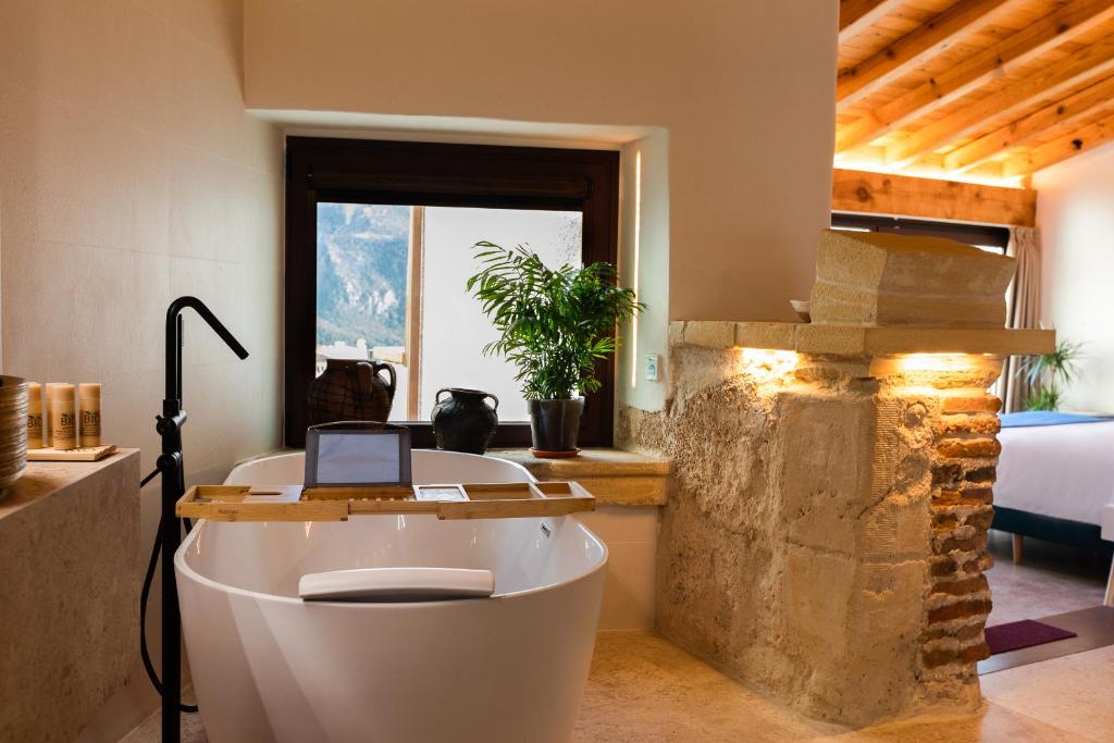 Hotel Poeta Jorge Manrique photo 4