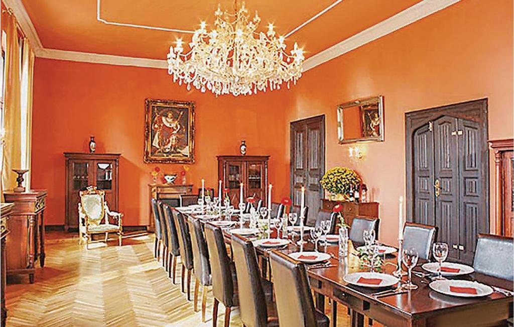 Schloss Poggelow photo 1