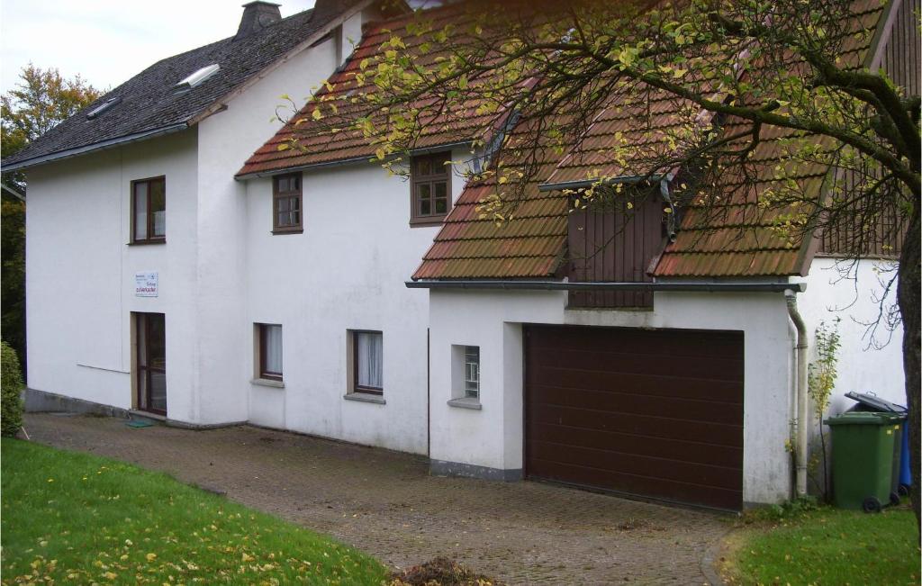 Beautiful Home In Medebach-ddinghausen With 6 Bedrooms And Wifi photo 4
