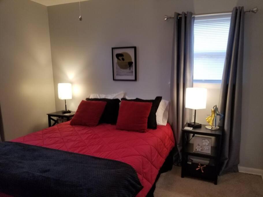 *NEW*ENTIRE HOME IN ROSE DISTRICT*DINE*SHOP*FUN photo 3