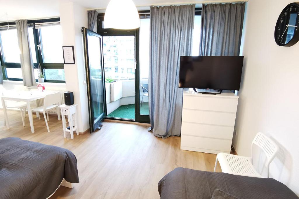 1 room flat in Darmstadt photo 2