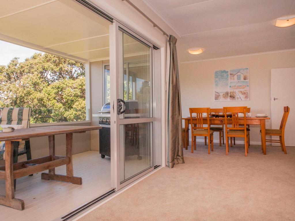 Tutaritari Treasure - Hahei Holiday Home photo 3