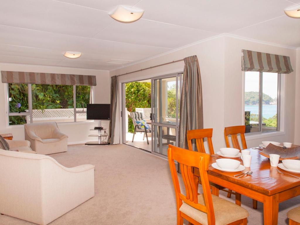 Tutaritari Treasure - Hahei Holiday Home photo 4