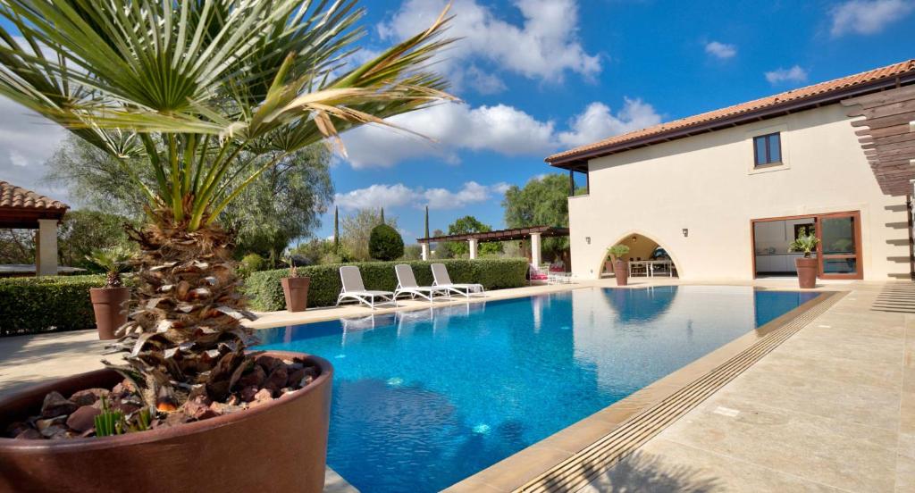 Villa Delphin 375 Fantastic villa with amazing outside space, Aphrodite Hills photo 1