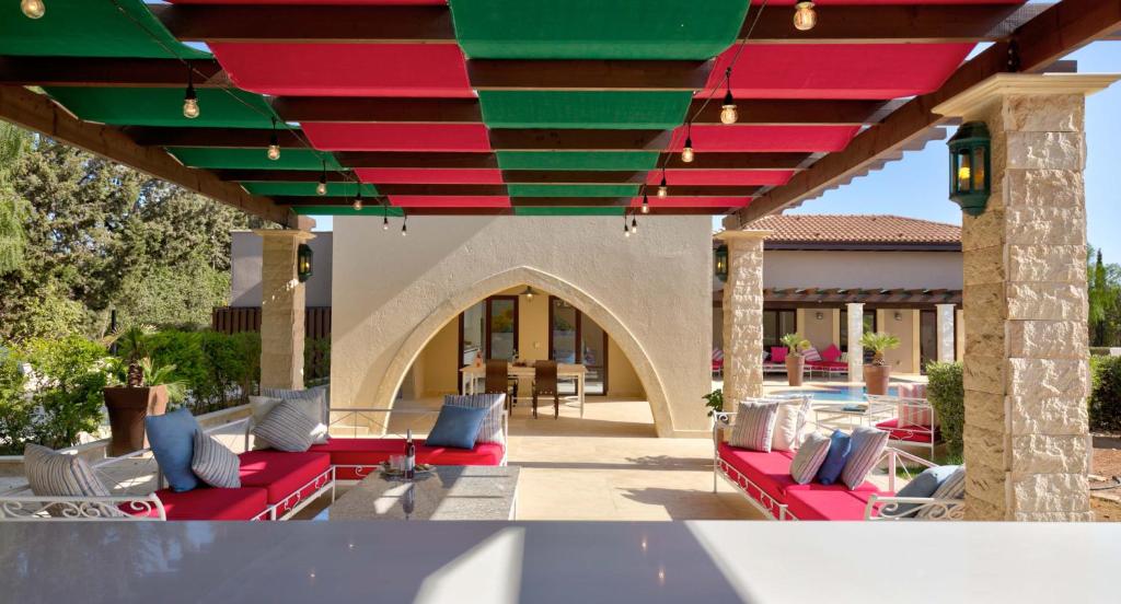Villa Delphin 375 Fantastic villa with amazing outside space, Aphrodite Hills photo 2