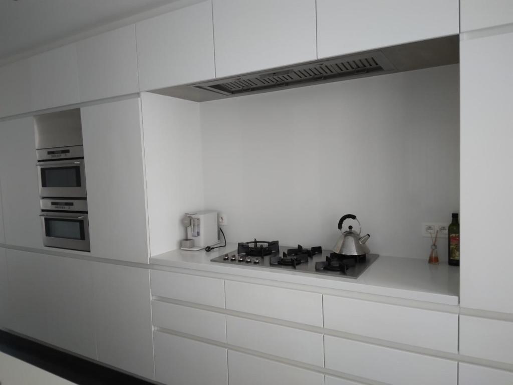 Gezellige moderne woning met zwemvijver photo 3