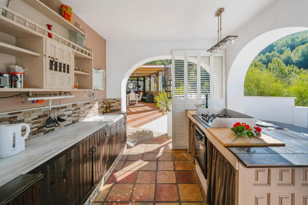 Villa Angeles Blanco by Villa Plus photo 4
